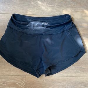 Outdoor Voices Hudson shorts